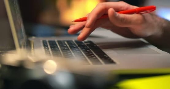 Estados e municípios devem atualizar documentação no Simec para receber recursos do PAR