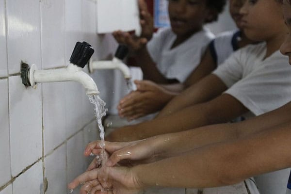 Ministério destina R$62 milhões para garantir água e saneamento básico nas escolas