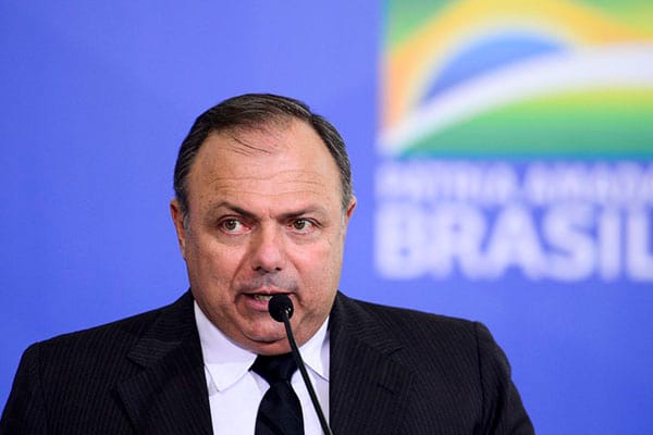 O ministro da Saúde, Eduardo Pazuello, durante sua cerimônia de posse no Palácio do Planalto.