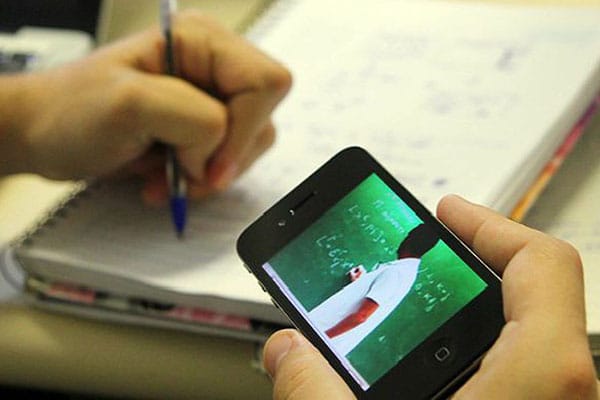 Acesso à internet foi maior dificuldade de alunos da rede pública em 2020