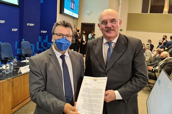 Em atendimento à demanda de Undime e Consed, MEC solicita ao futuro Ministro da Saúde a antecipação da vacinação dos profissionais da educação