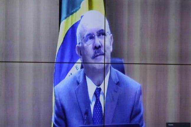 Deputados questionam ministro da Educação sobre veto ao projeto que garante conectividade de alunos
