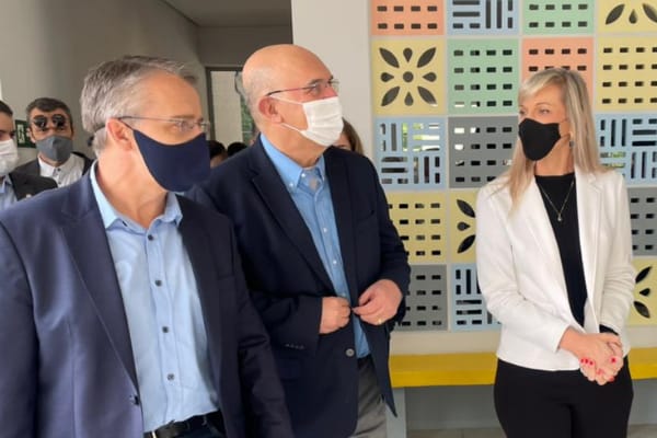 Em visita a Blumenau, Ministro da Educação participa da inauguração de novo Centro de Educação Infantil