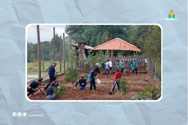 EBM Sede Figueira, de Chapecó, realiza projeto Horta na Escola