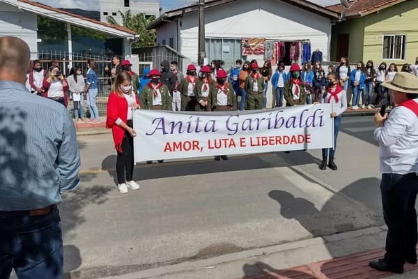 Guardiãs participam de homenagem à Anita em Paulo Lopes (SC)