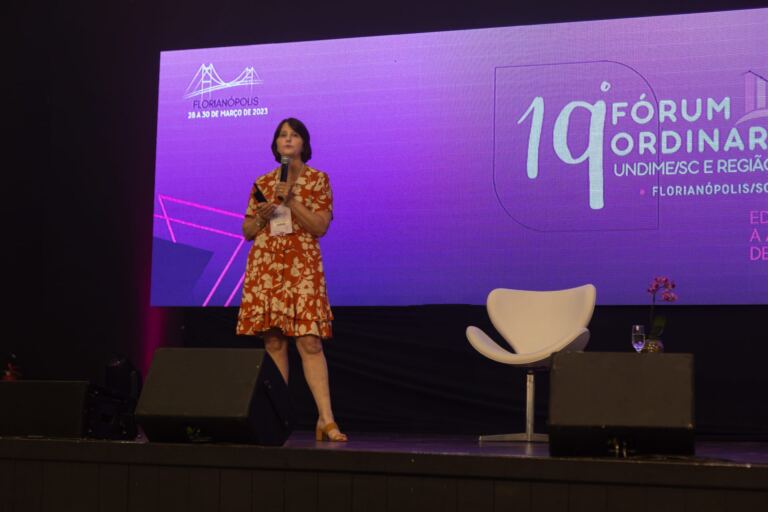 Palestras em formato TED levam municípios catarinenses ao palco do Fórum