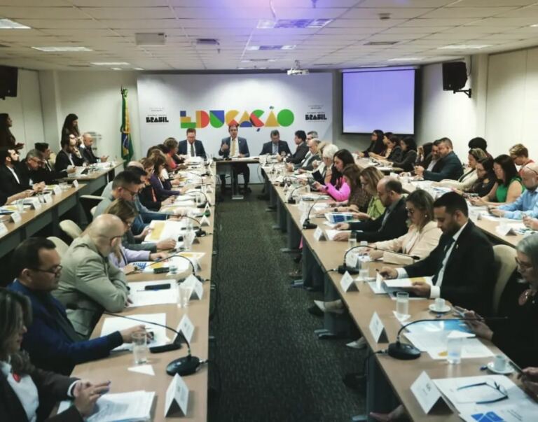 Vice-presidente representa a seccional catarinense em Reunião Técnica no Ministério da Educação em Brasília/DF