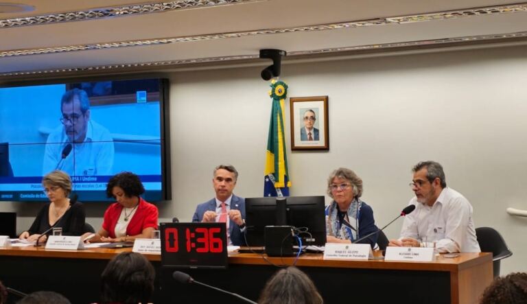 Undime debate Lei que estabelece serviços de psicologia e serviço social nas redes públicas de educação básica