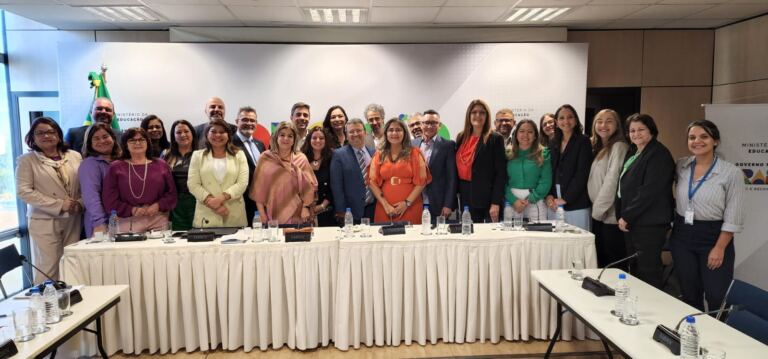 Undime toma posse no Comitê Estratégico Nacional do Compromisso Criança Alfabetizada