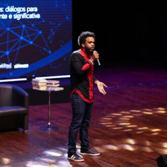 Conteúdos evidenciam a educação da atualidade no primeiro dia de programação do 5º Seminário da Undime-SC