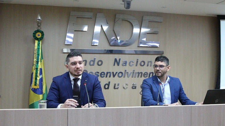 FNDE Dialoga tira dúvidas sobre retomada de obras da educação