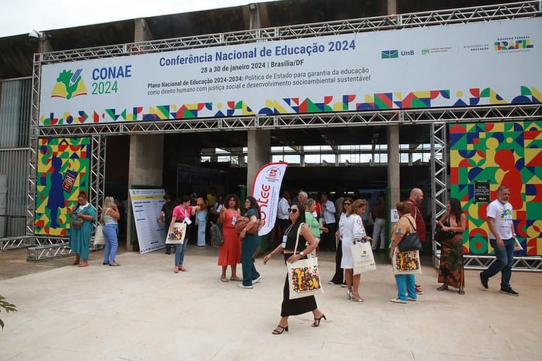 Último dia da Conae aprovará texto do novo PNE