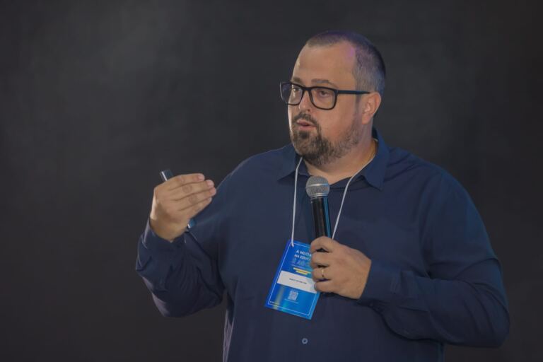 “Precisamos do movimento para compreender o mundo, o espaço e o outro”