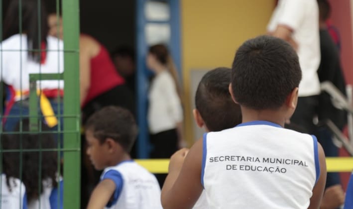 MEC publica portaria para combater bullying e preconceito