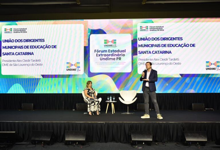 Gestão e transição de governo são tema de palestra ministrada pelo presidente da Undime-SC em Fórum Estadual Extraordinário no Paraná