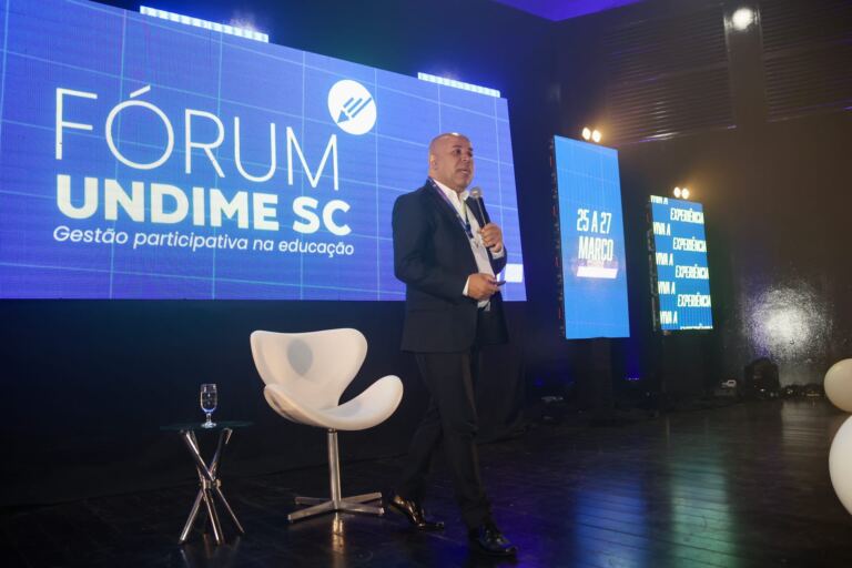 Qualidade na educação requer o fortalecimento de lideranças públicas