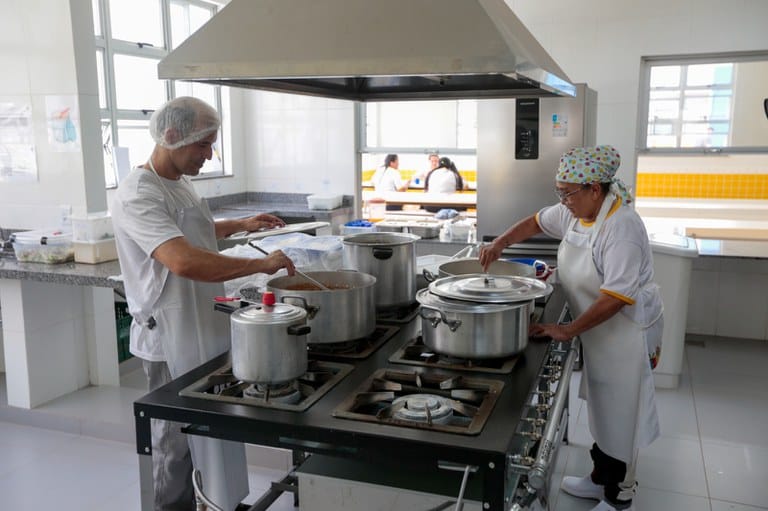 MEC retoma Profuncionário, com investimento de R$ 21 mi