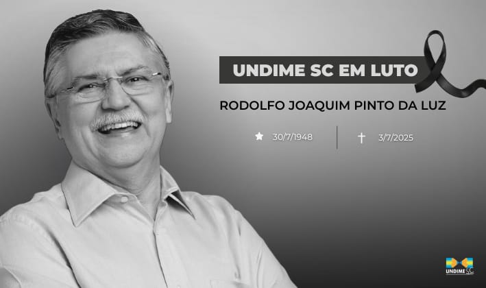 A educação catarinense perde seu mestre