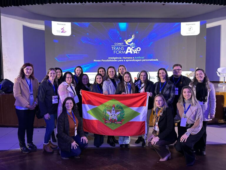 Delegação representa Santa Catarina no Congresso Educação para TransformAção