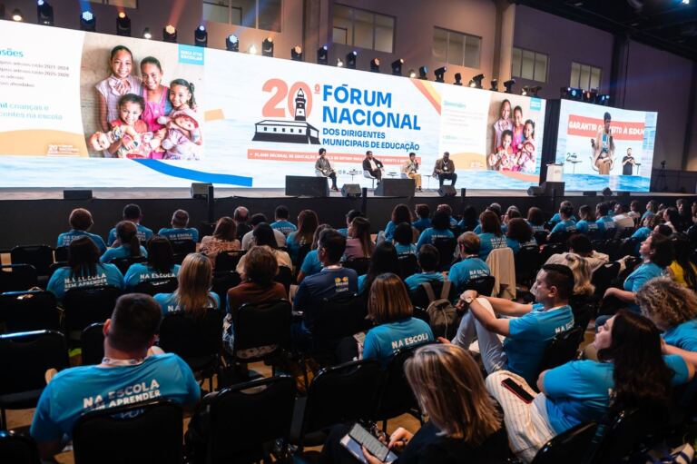 Debate sobre estratégias de enfrentamento das desigualdades educacionais finaliza programação do segundo dia do Fórum Nacional