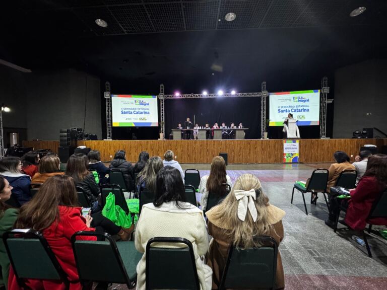 Undime-SC participa de abertura do II Seminário Estadual do Programa Escola em Tempo Integral em SC