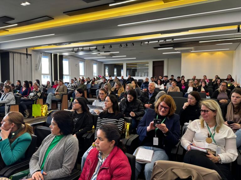 Encontro Regional da Undime-SC inicia com debates sobre ‘Gestão Escolar e o Novo PNE’