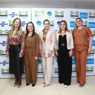 Seccional catarinense presente na reunião do Colegiado Ampliado da Undime Nacional, em Brasília