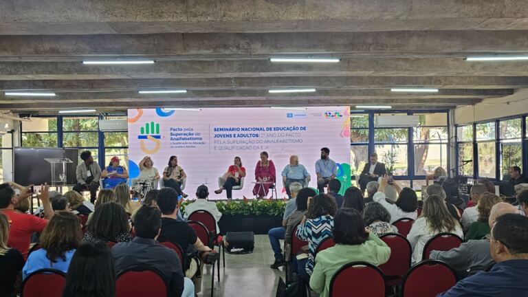 Educação de Jovens e Adultos em pauta: Undime participa de Seminário que marca o primeiro ano do Pacto EJA