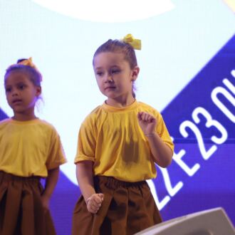 Recepção acolhedora e apresentações artísticas marcam a abertura do Seminário Undime-SC