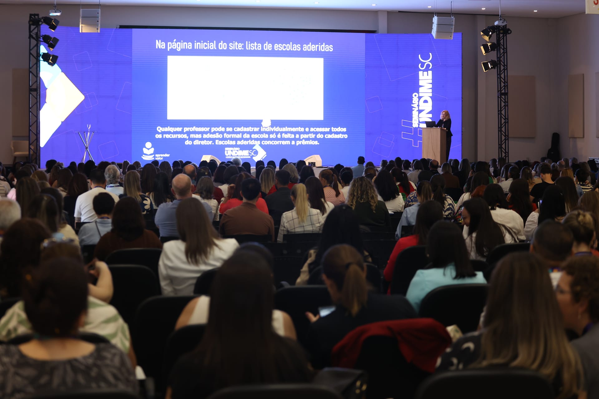 A urgência da Educação Financeira nas escolas é a temática que abre o último dia do Seminário Undime-SC