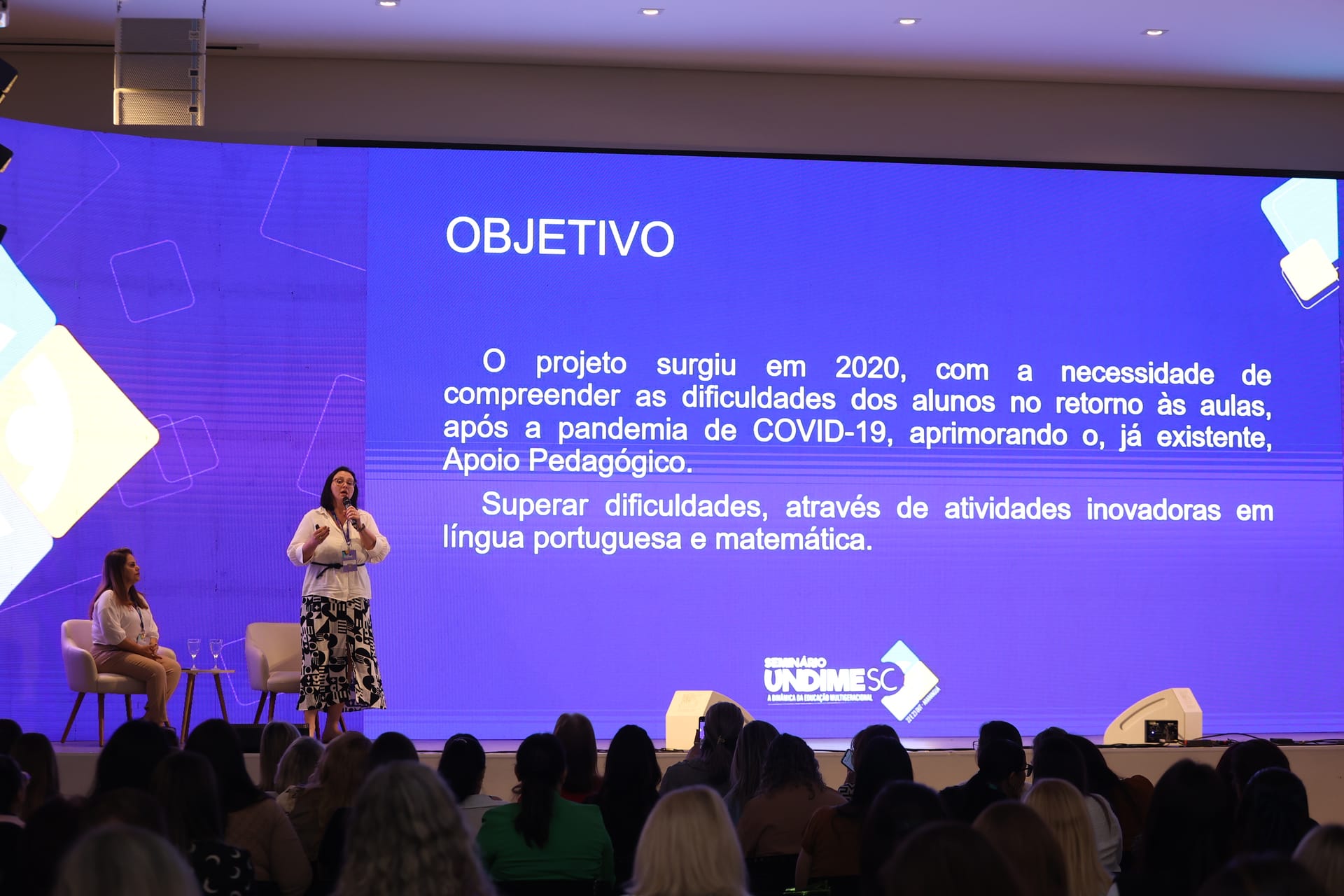 Municípios devem assumir o compromisso com a recomposição das aprendizagens, alerta especialista