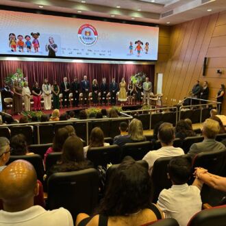 Undime-SC marca presença na cerimônia de premiação das escolas referência em alfabetização