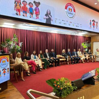 Undime-SC marca presença na cerimônia de premiação das escolas referência em alfabetização