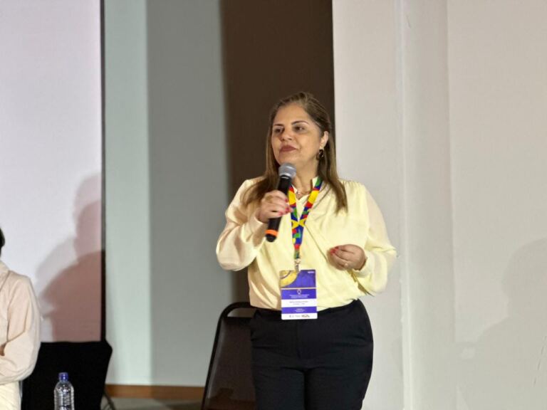 Seccional catarinense participa de Workshop do Curso de Especialização do Programa Escolas Conectas, na capital