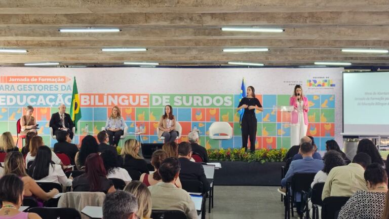 Undime participa da Jornada de Formação para Gestores da Educação Bilíngue de Surdos, promovida pelo MEC