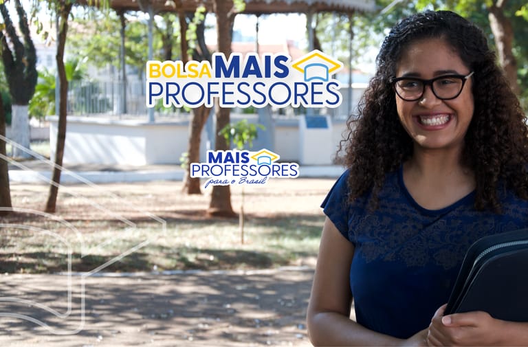 MEC regulamenta Bolsa Mais Professores
