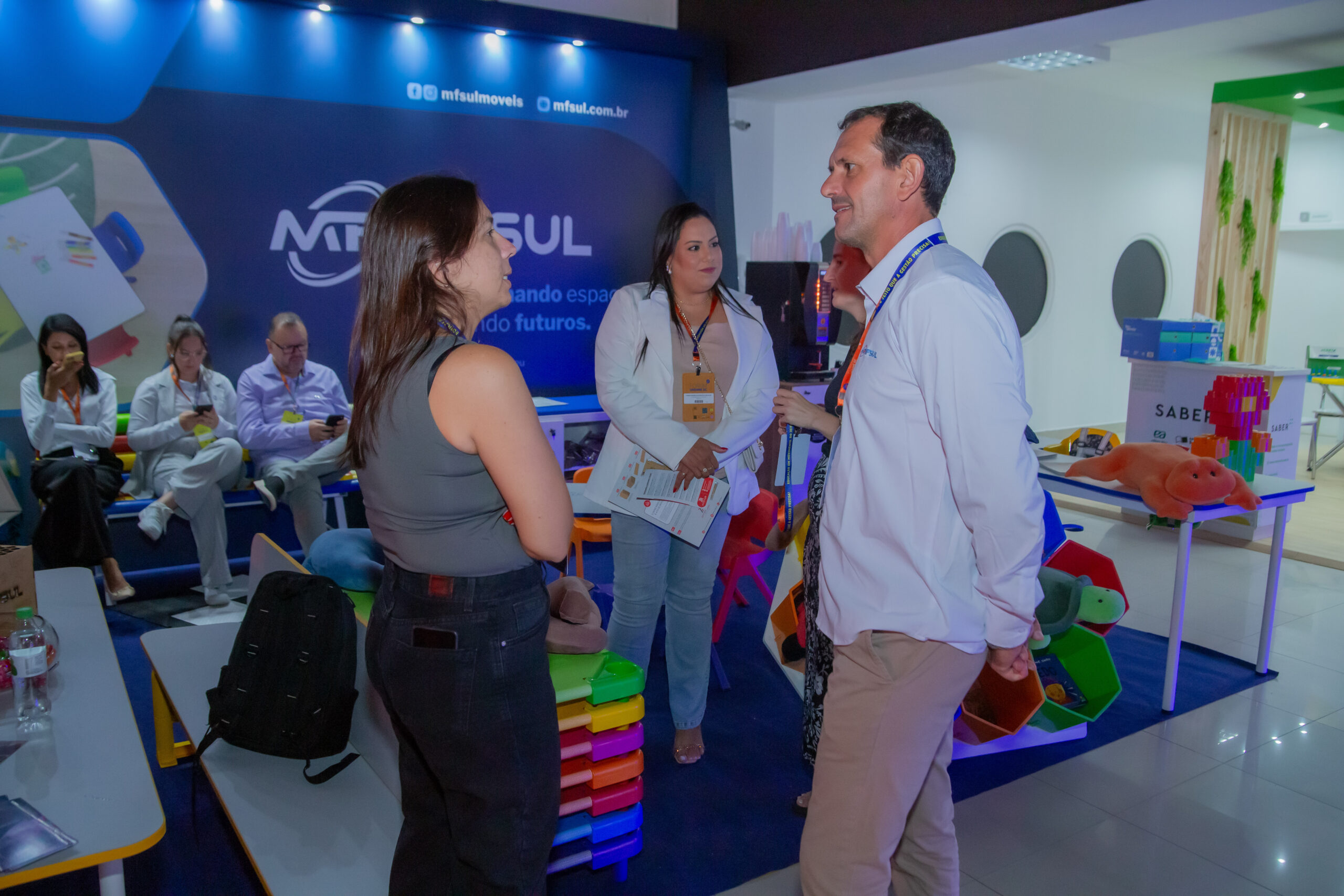 Feira educacional aproxima gestores de soluções que impactam a educação