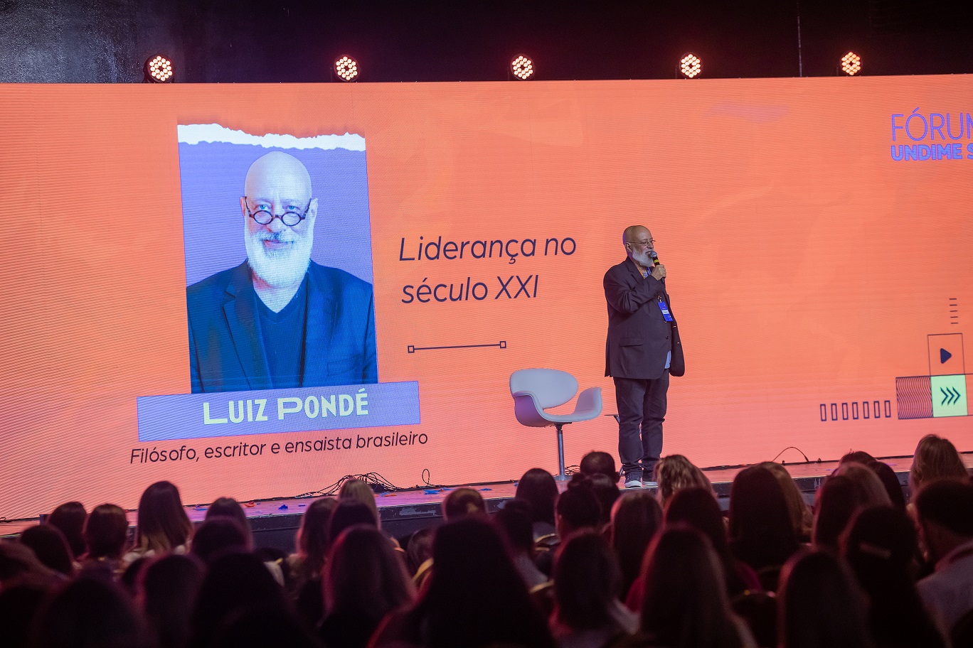A escassez da certeza e os conflitos geracionais na pauta de Luiz Felipe Pondé