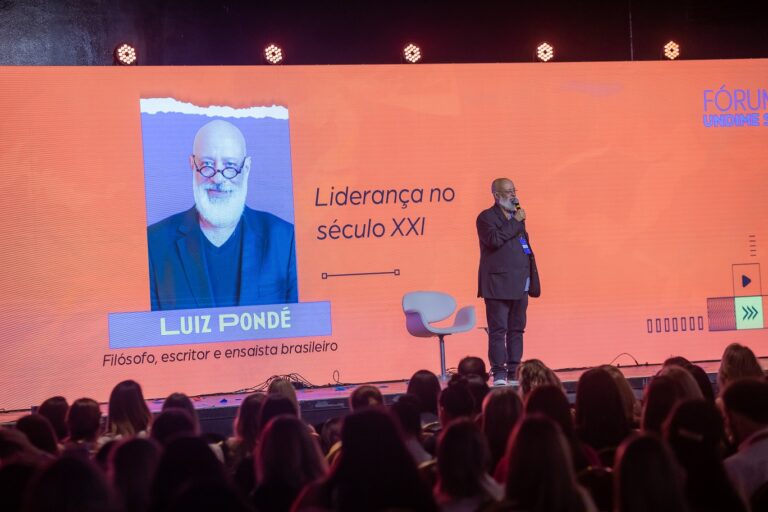 A escassez da certeza e os conflitos geracionais na pauta de Luiz Felipe Pondé