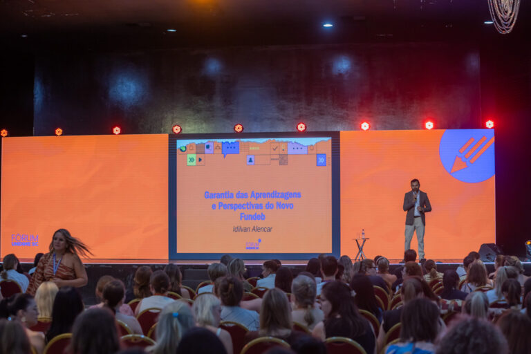 Equidade: assunto essencial para as escolas no Brasil, debatido durante o Fórum