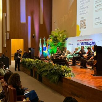 Undime-SC participa de encontro internacional sobre alfabetização e equidade, em Brasília/DF