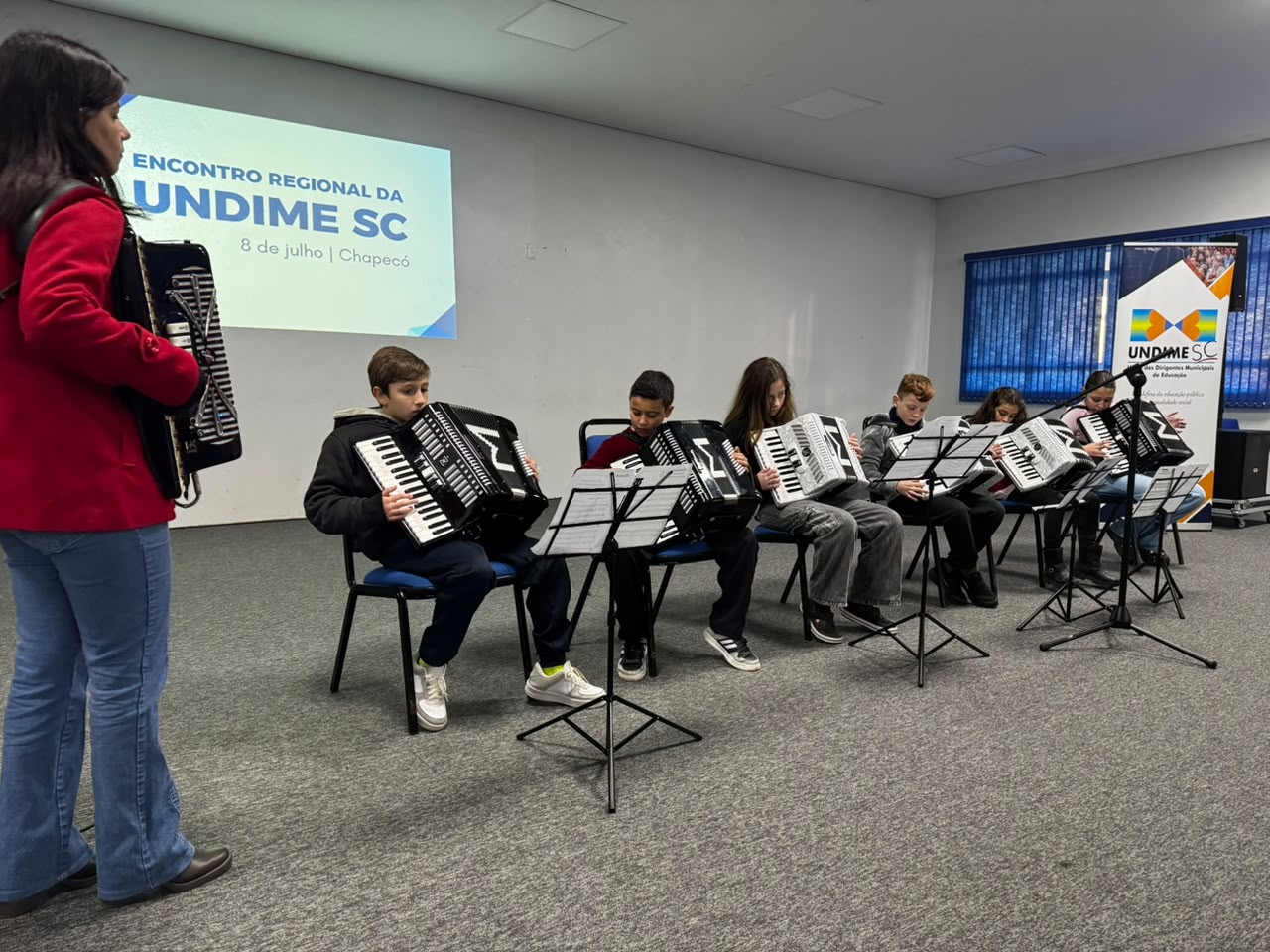 Encontro Regional da Undime-SC reúne cerca de 300 profissionais da educação e registra recorde de público no Oeste Catarinense