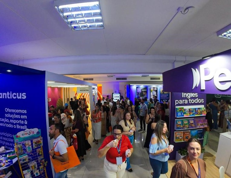 Feira educacional aproxima gestores de soluções que impactam a educação