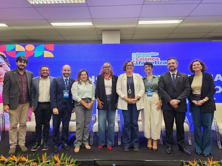 Em encontro de municípios de médio e grande porte, Undime reforça a importância da cooperação federativa