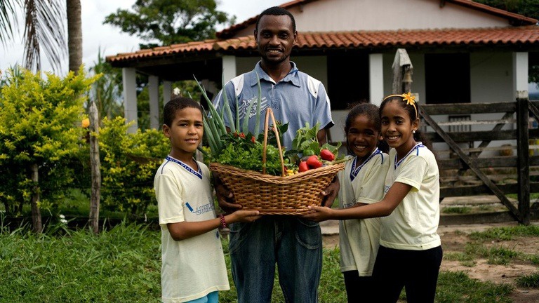 FNDE regulamenta aquisição de alimentos de Povos e Comunidades Tradicionais para a alimentação escolar