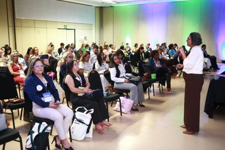 Fórum Nacional dos Dirigentes Municipais de Educação aprofunda discussões sobre políticas públicas da educação nas salas temáticas