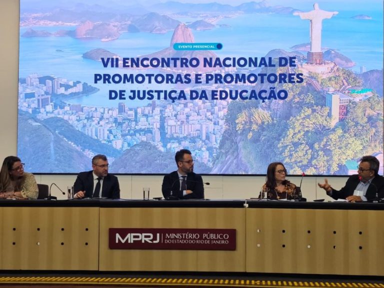 Undime destaca autonomia municipal e cooperação entre entes na implementação do Sistema Nacional de Educação