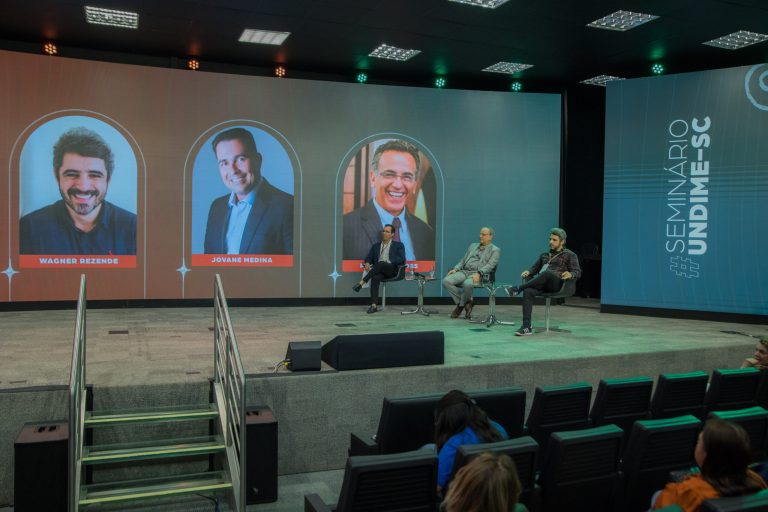 Seminário Undime-SC 2026 encerra programação com diálogo entre especialistas sobre o SEAESC e o papel das avaliações em larga escala