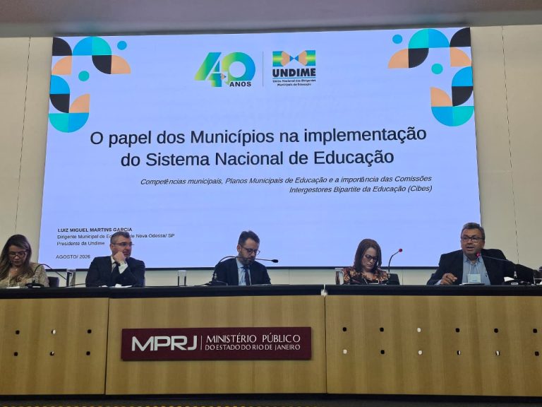 Undime destaca autonomia municipal e cooperação entre entes na implementação do Sistema Nacional de Educação
